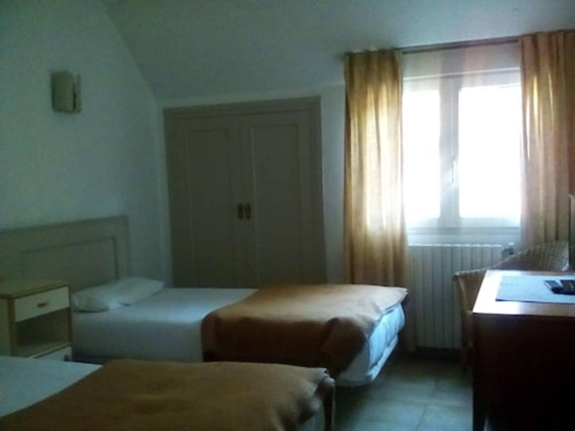 Hotel Font Del Marge Andorra la Vella Eksteriør bilde